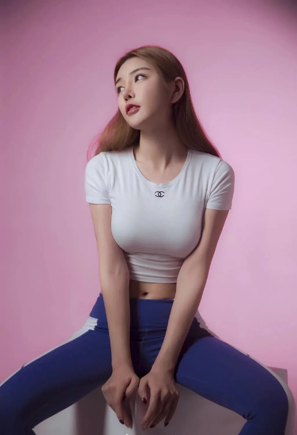 哈密私人伴游   高雅杰