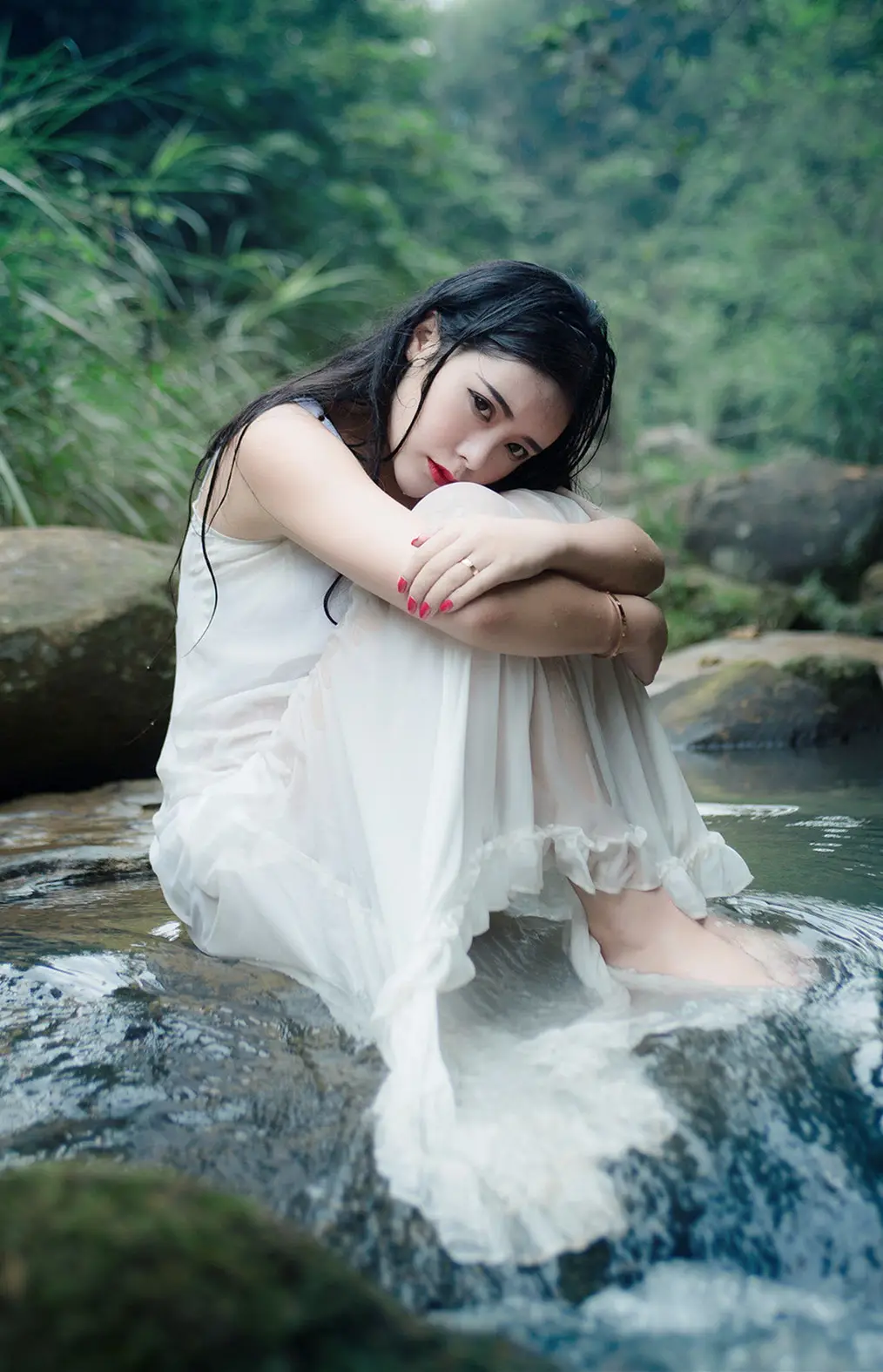 哈密郑州高端私人伴游小野梨子
