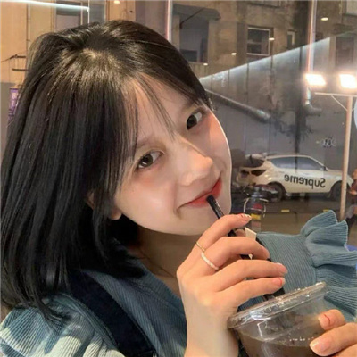 哈密伴游女生逢丝微的资料