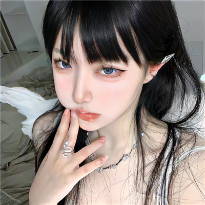 哈密伴游女生孛安春的资料