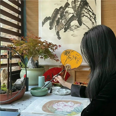 哈密伴游女生刀思若的资料