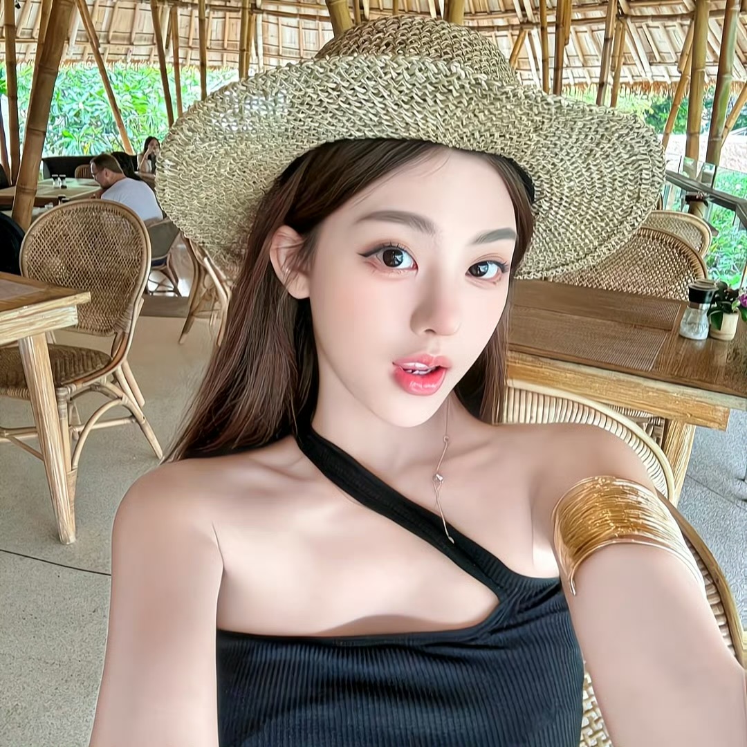 北京伴游女生龚里尤的资料