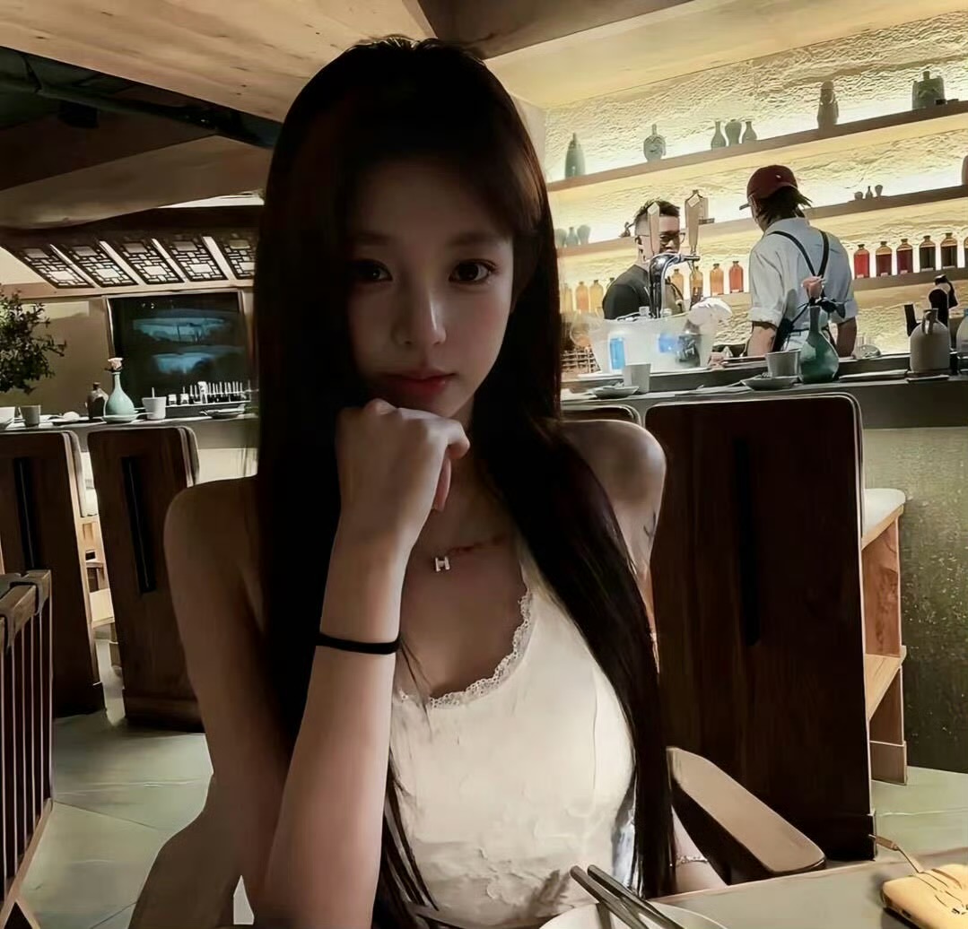 北京伴游女生陆曼卿的资料