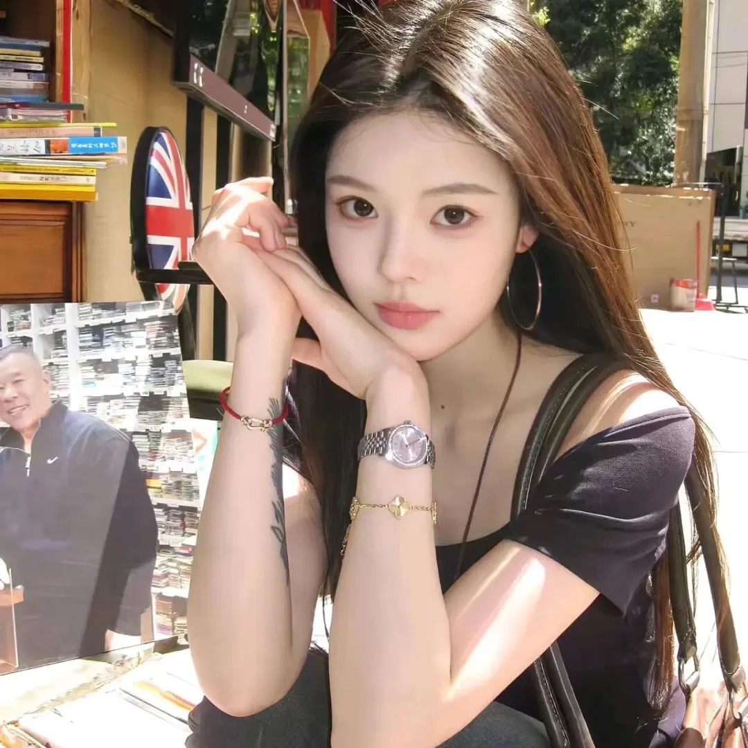 北京伴游女生郑冉的资料